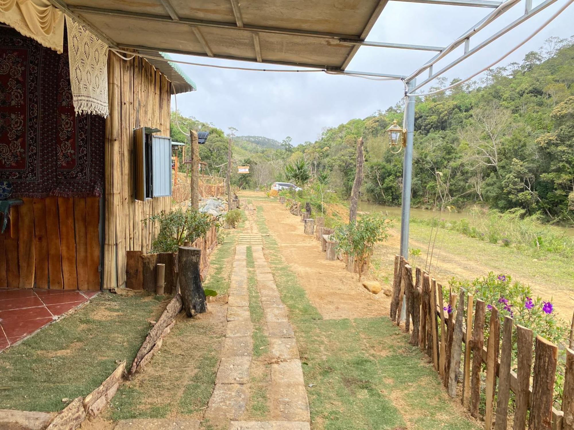 Coi Nguon Farm Glam Mang Den Hotel Kon Von Kla Exterior foto