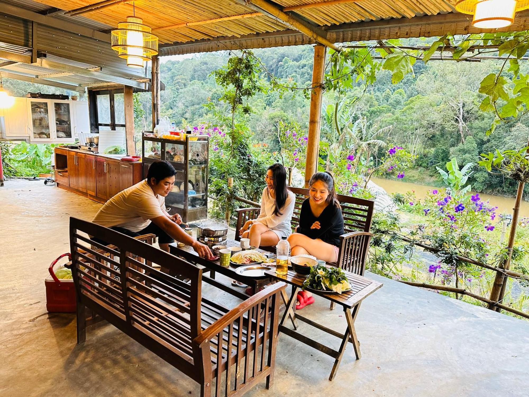 Coi Nguon Farm Glam Mang Den Hotel Kon Von Kla Exterior foto